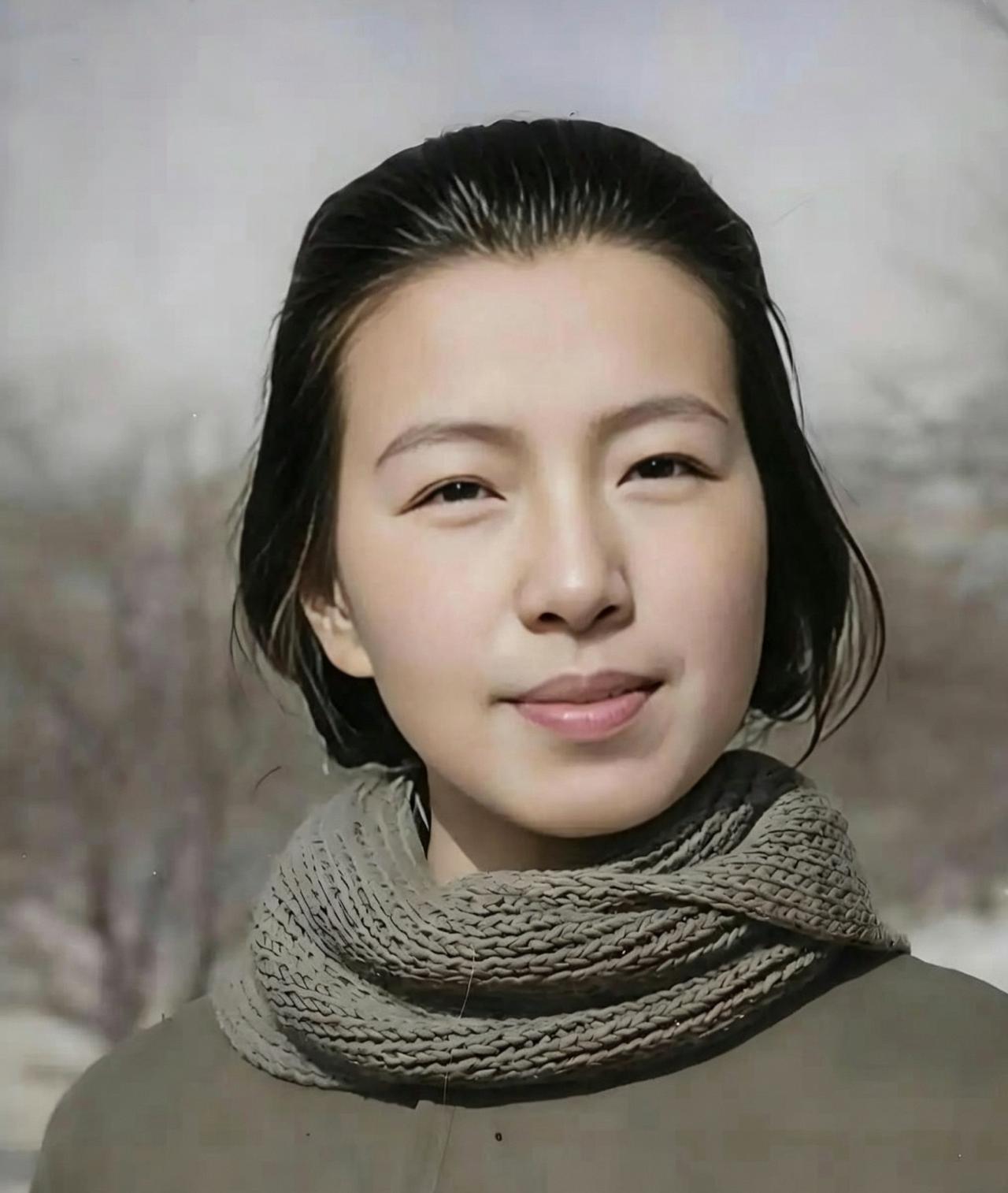 美丽的她缘何奔赴延安？1937年，在时局逼迫、个人困境、对革命的向往以及人脉推