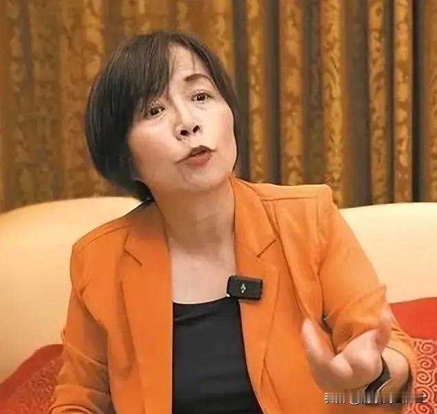 黄智贤光谱：深绿无疑！由于隐藏的比较深，这位台岛媒体人，一度被贴上红统标签的