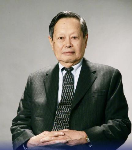 杨振宁教授曾毫不避讳地指出：“《易经》根本毫无逻辑，就是那个狗屁不通的东西，阻碍