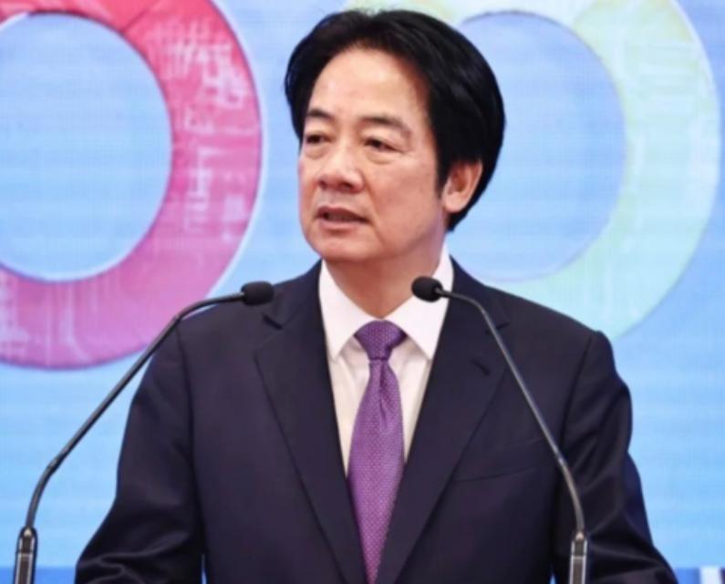 赖清德说：如果有人欣然接受九二共识，表示他是中国人，那就是促统。  回顾过