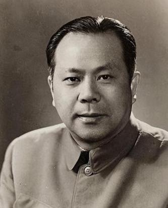 1985年，中国一高级干部访日期间，不顾多人劝阻非要去靖国神社，回国后就被中纪委