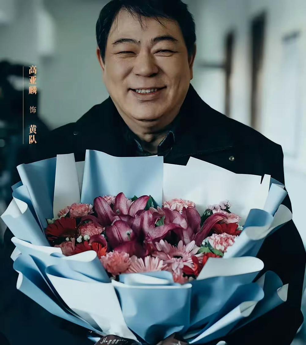 央视新剧《刑警的日子》里“夏东海”被AI换脸了估计很多人都忘了他怎么翻车的给