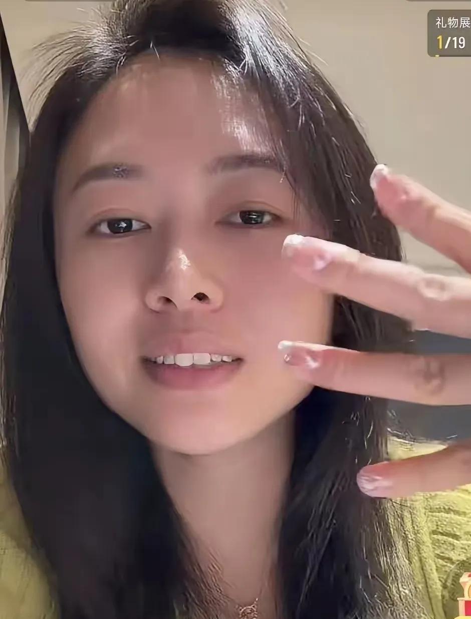 洗碗机事件女主有一个优点，可能很多网友都没意识到，你看虽然她可能都快40