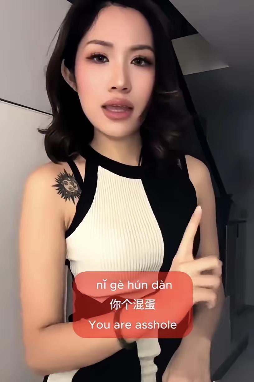 麻辣烫女孩被情所困，恋爱脑被骗！一名22万粉丝的英国博主，在西安偶遇当地国际学校