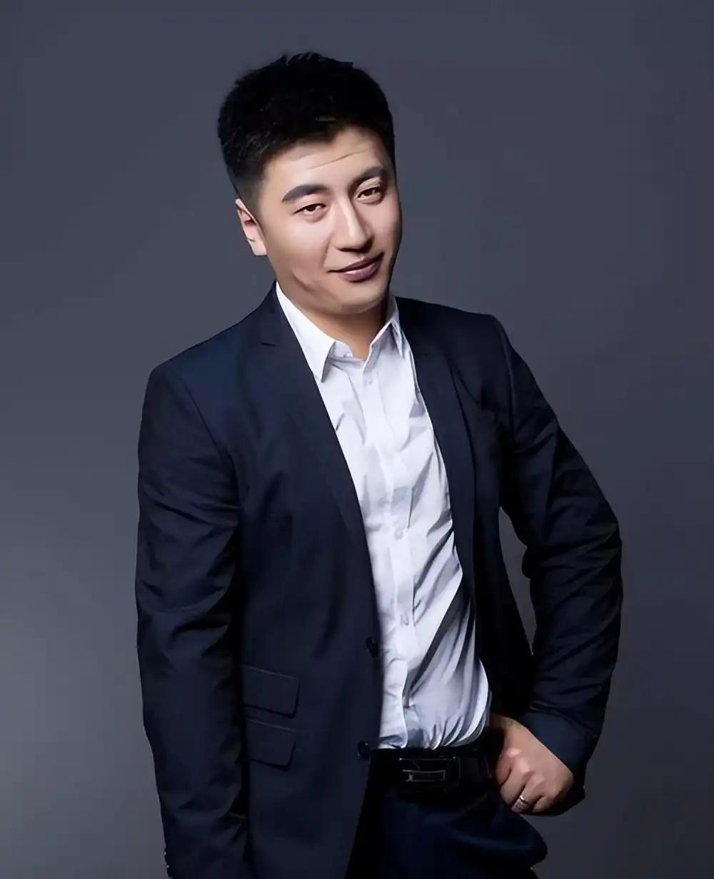 真让人猝不及防，年仅41岁的张雪峰就这样突然逝世！3月24日，苏州峰学蔚来教育