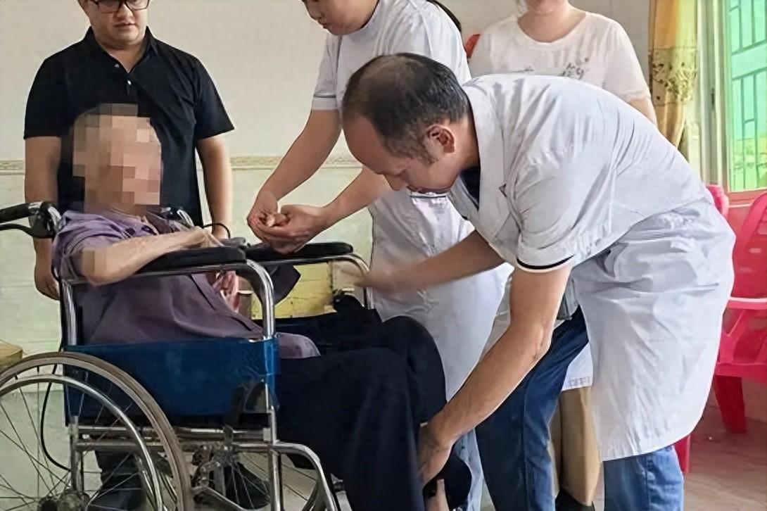 半夜中风人数逐渐增多！医生劝告：无论年纪多大，睡前谨记5不做不少人晚上睡得挺