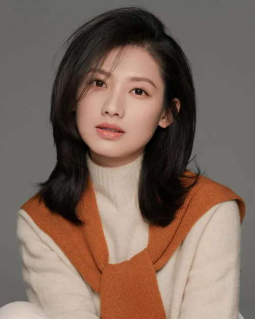 追《<em>陌上又花开</em>》的时候，满心期待能看到点不一样的精彩，结果却有点小失望。马藜的表