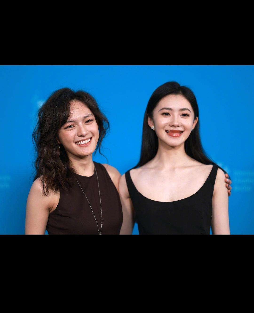 现在能理解张艺谋的审美了一直都以为文淇的脸就很小了，没想到刘浩存的脸更小，而且浩村的眼神比较干净纯洁
