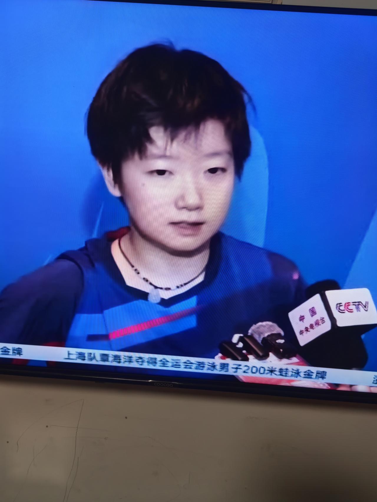 孙颖莎再次决赛失利的原因被我找到了，那就是她该减减肥了。隔着屏幕，你都能感觉到