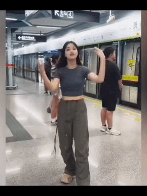 肉眼可见的红温了