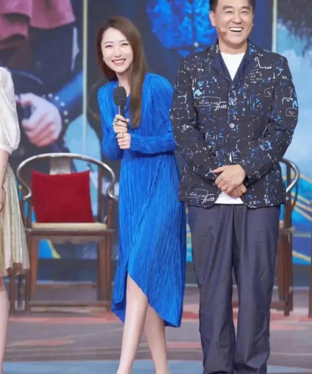 白冰可真白[爱心]这可能就是一笑很倾城，灵动模样惹人怜啊！并且女人味十足。好