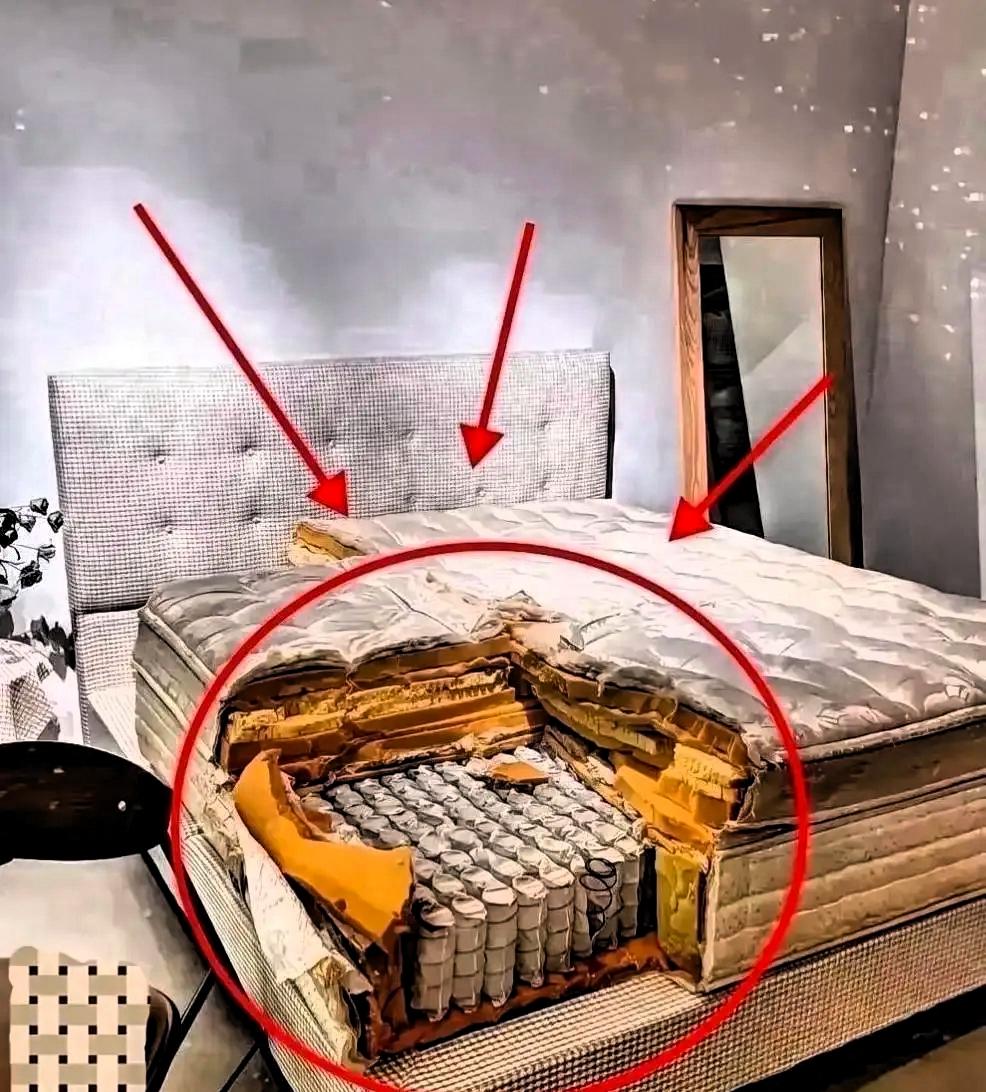 夫妻嫌床垫睡感不适直接开拆，一刀剖开反而意外火遍全网夫妻俩网购了一张床垫，使