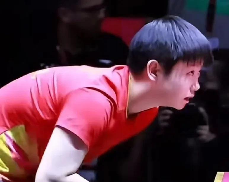 郭焱直播间一针见血的评价孙颖莎！郭焱说:孙颖莎这个“胆”，在女孩子里真的无人能