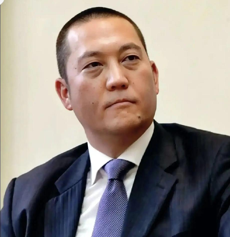 两蒋归葬大陆遗愿待圆，移灵面临多方阻力近日，蒋经国嫡孙蒋友松作为蒋家第四代