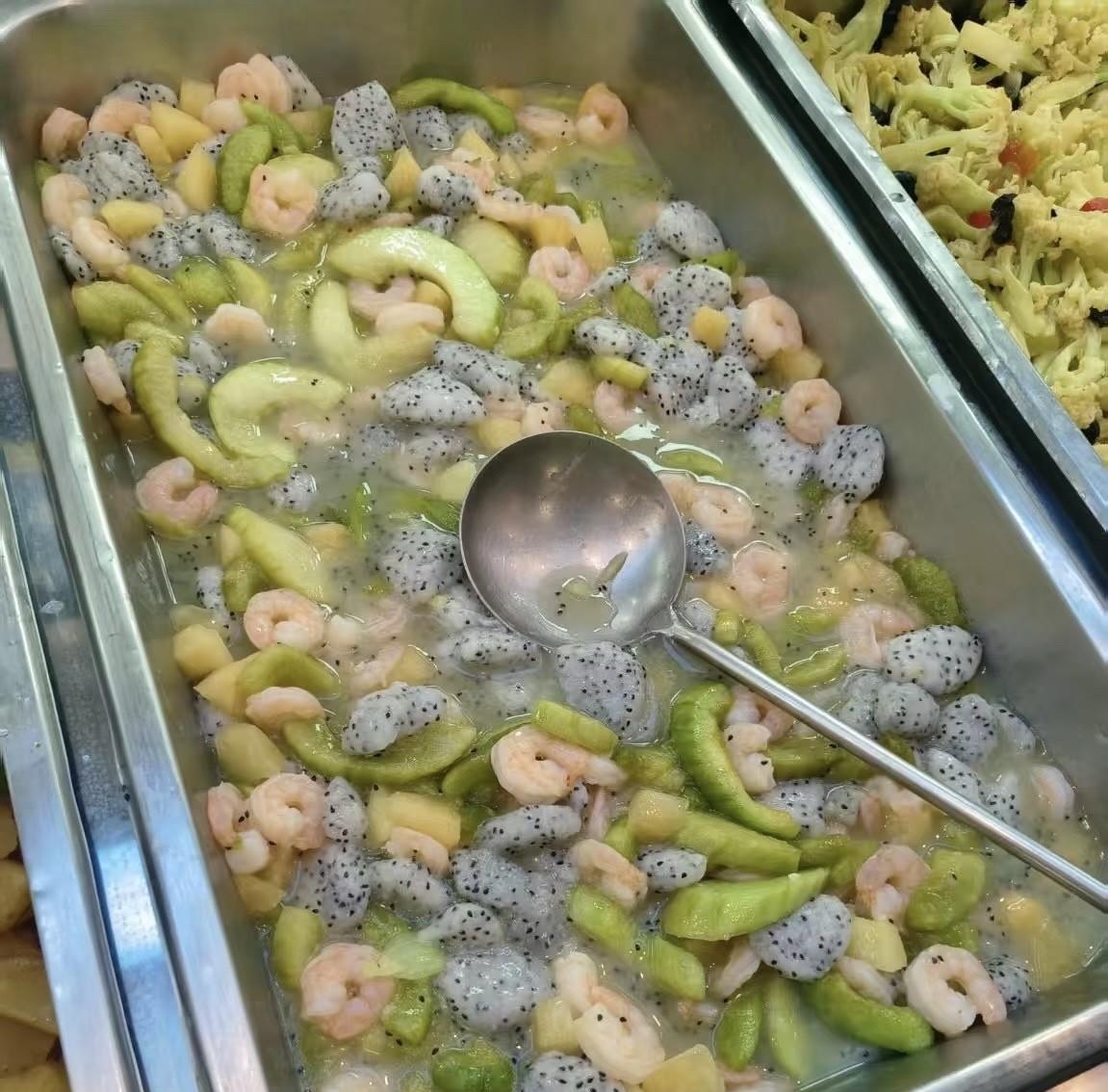 我就想问问这是哪个学校的食堂？