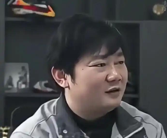 34岁老将连夺四冠，这事我看哭了德比斯，34岁，曾经跑近百场只赢过两次，被雅