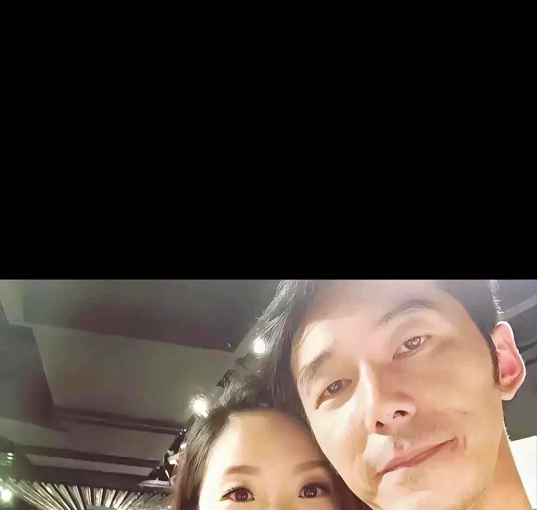 陶晶莹得罪人的不只一个。陶晶莹的老公是李李仁，李李仁看到陶晶莹的言论非常