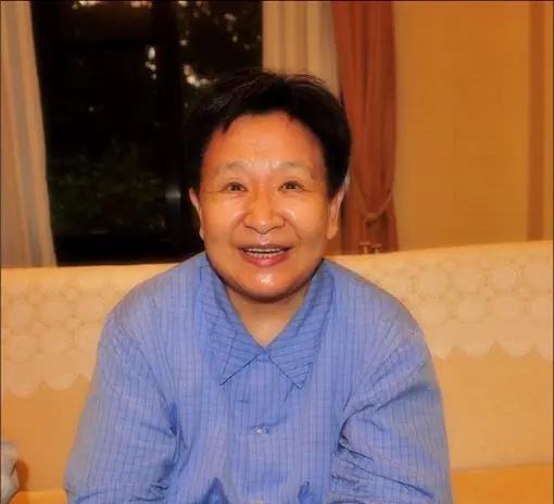 每年毛主席诞辰，一位妇人都会来纪念堂，22年后才被认出是她。这位朴素的妇