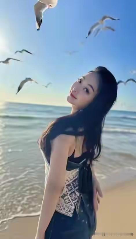令人唏嘘！河北44岁单亲女老板离世，坐拥豪车别墅，却没能跨过病魔近日，一则