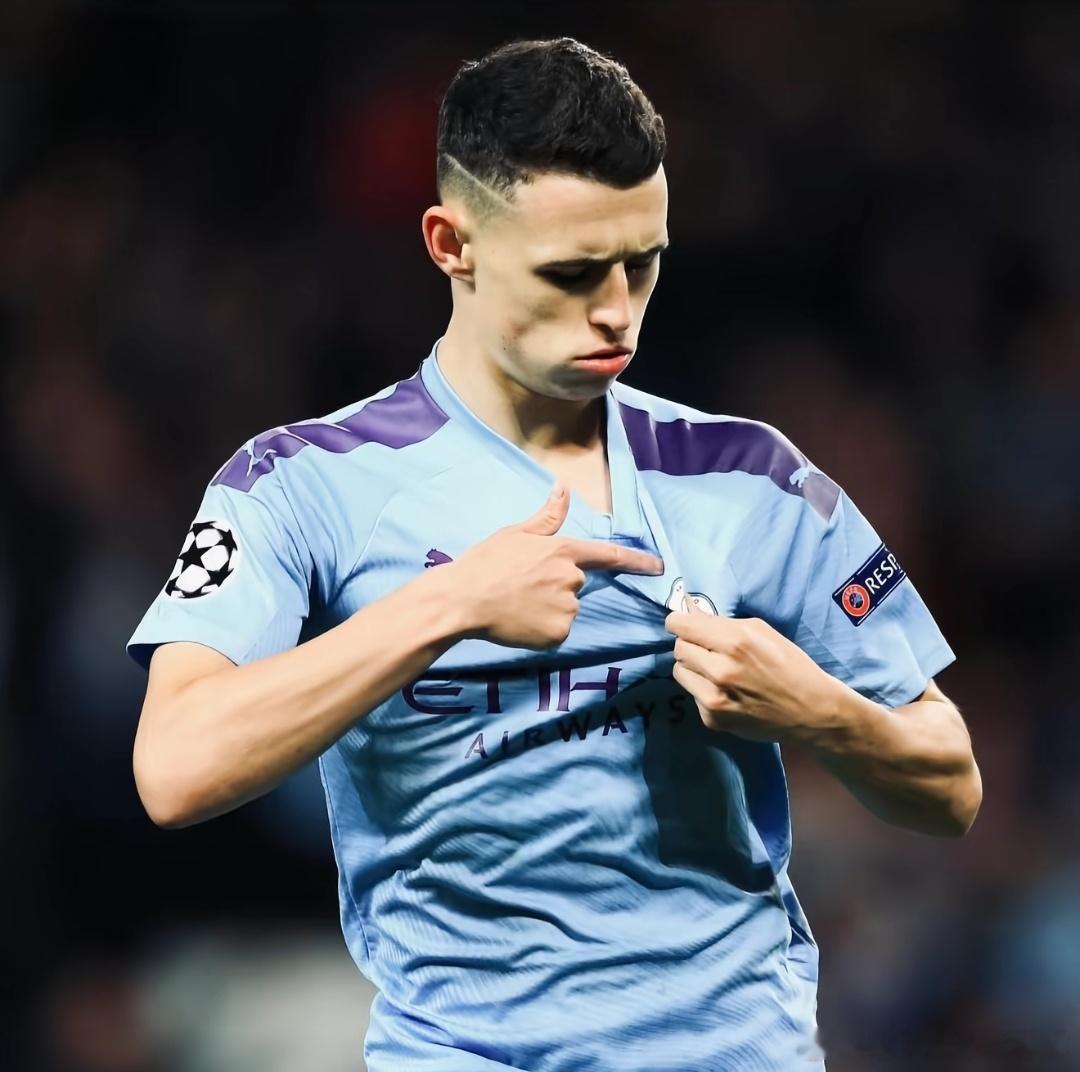 福登这波状态回春也太燃了！上赛季还被心理问题困扰的他，靠着曼城全方位心理支持+