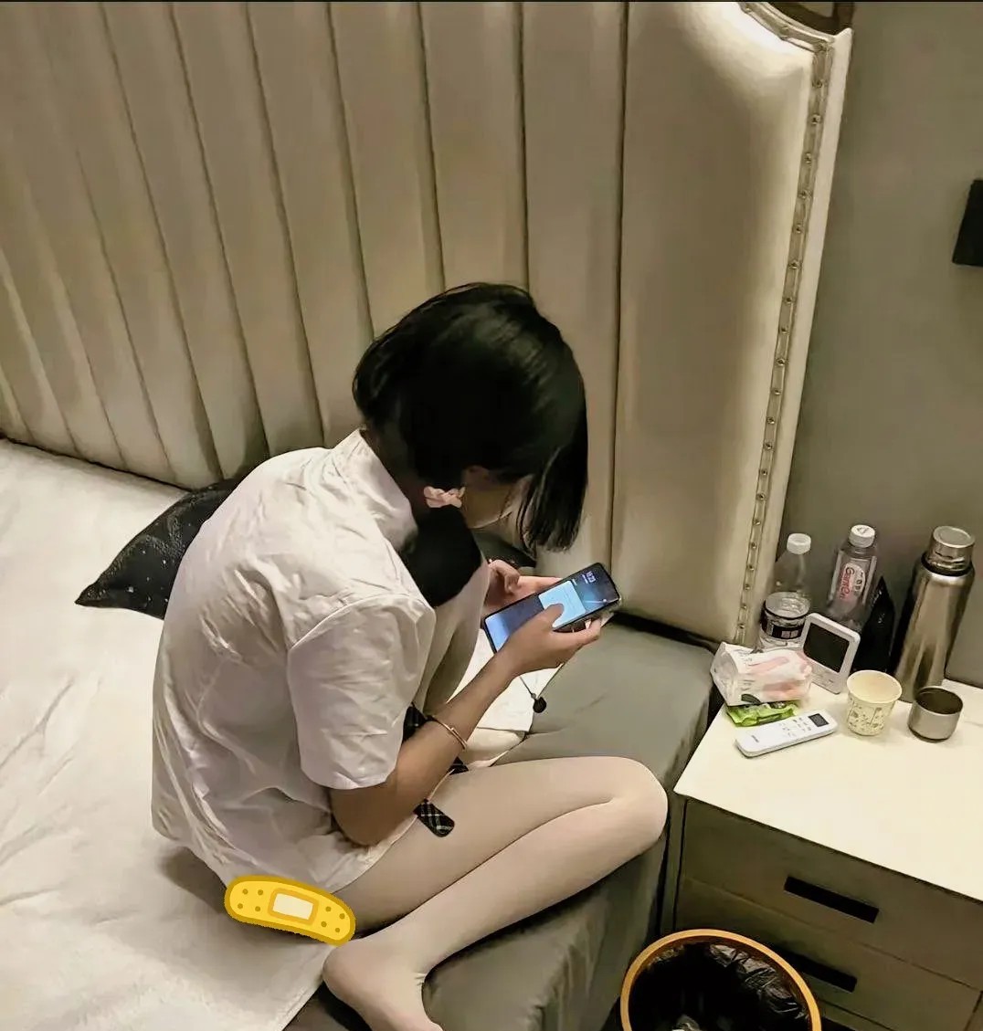都是时候了，还在玩手机
