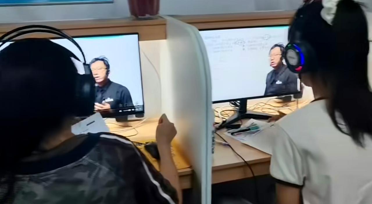 物理差的学生都有一个共性，不愿重复，治他如下：我在省重点高中教了20多年物