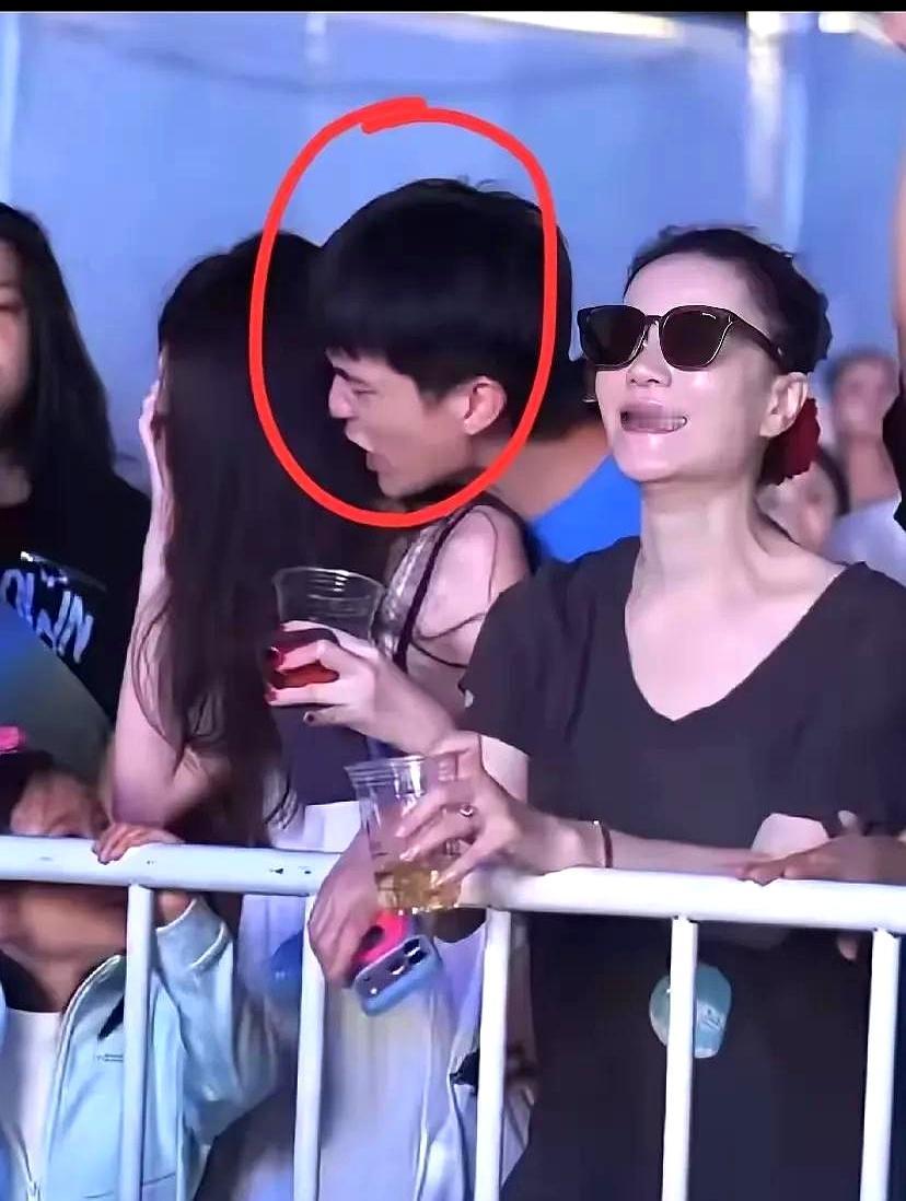 这瓜一出，比起谢霆锋的云淡，最不平静的恐怕是李亚鹏。Ryan自称gay，却在公