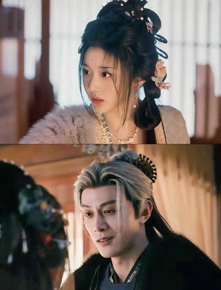 邓凯直播时单手把孔雪儿搂进怀里，镜头切到他，耳根爆红，手死死捂住心口。你管这叫营