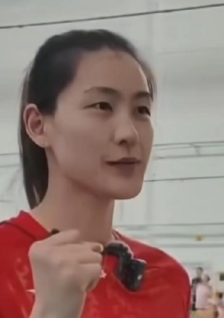 刁琳宇全运会将回归。从视频看，久未参加排球大赛的二传刁琳宇，已经是回归江苏