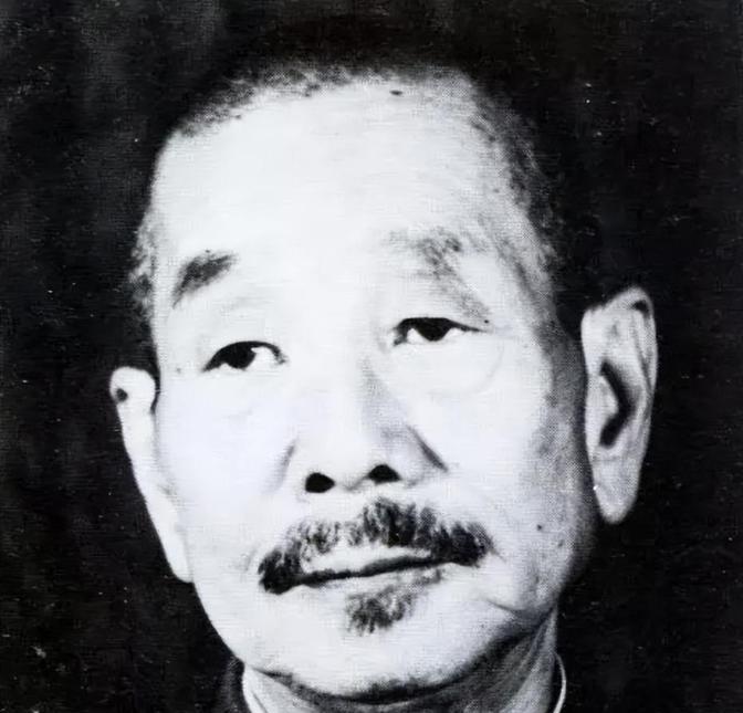 ”我要他们的血融入日本！”日本军官松井石根在南京大屠杀后，从地上挖了十坛混有鲜血