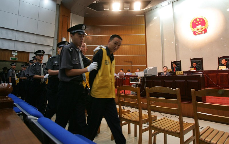 那个叫嚣“让中国法律来制裁我”的狂徒，等来了死刑判决2026年10月13日，福建省泉州市中级人民法院