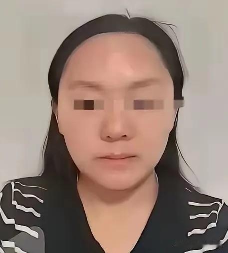 杨红娟，姚安一中思政教研组组长。4月24号发生的张永辉老师坠楼事件，4月27号张