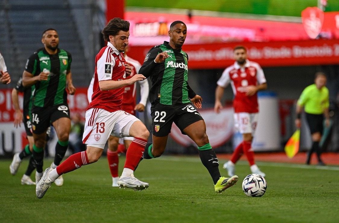 非豪门球队想要多线争冠确实太难了！本赛季法甲的朗斯就是典型代表！随着他们3-3绝