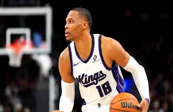 威少打湖人，首节5投1中，3次失误，正负值-11。国王第一节就落后18分。