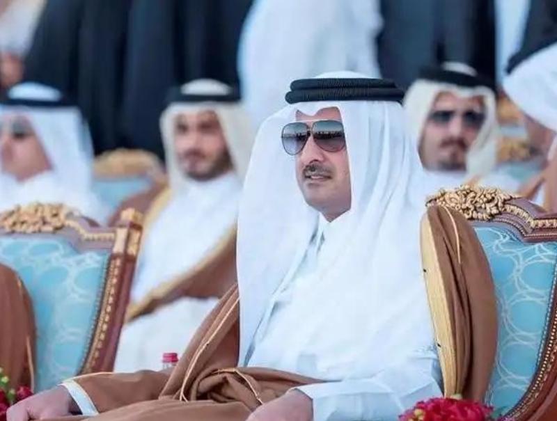 为什么没有国家去打沙特的注意？原因很简单，因为沙特非常会花钱，用“钞能力”把自己