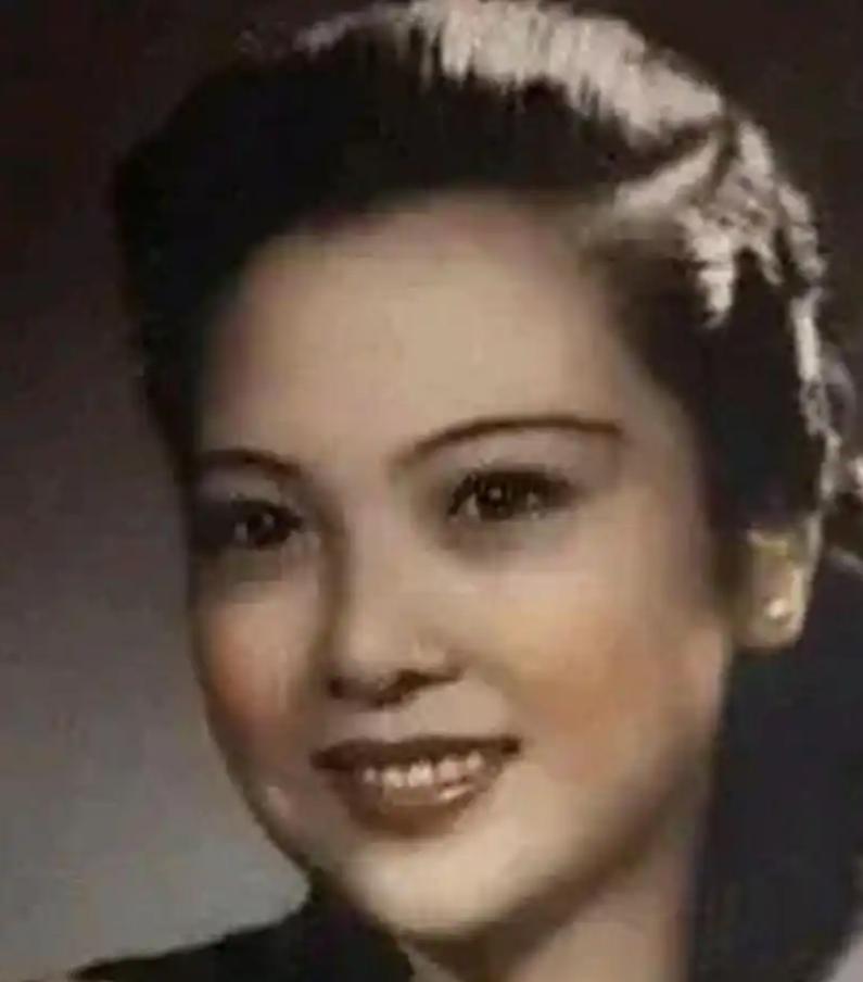 1942年，冀中平原的青纱帐里，周彪已经三天没合眼了。作为八路军第十军分区司令员