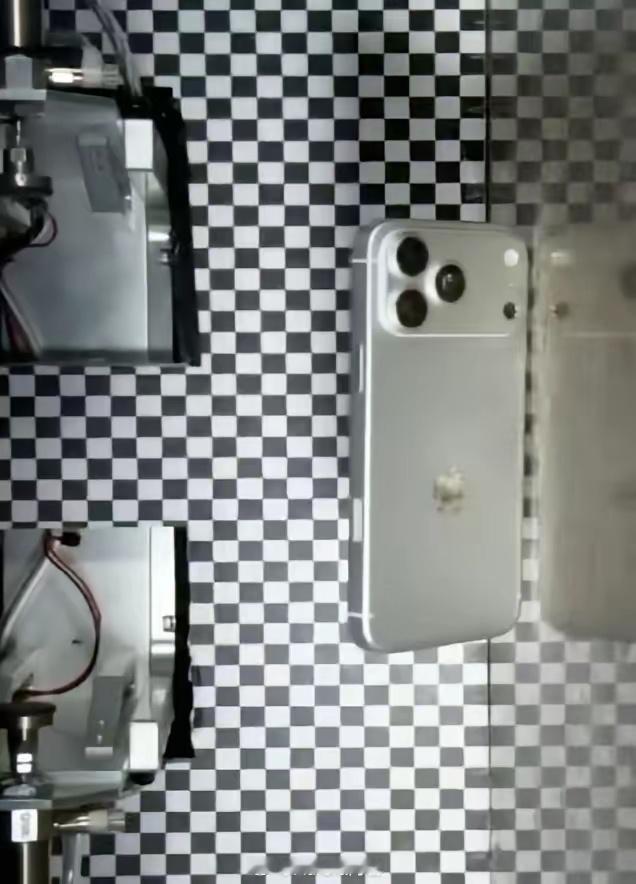 塔塔电子这次被黑，直接把iPhone18ProMax的“底裤”都扒出来