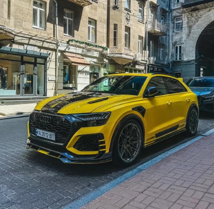 奥迪RSQ8，路上罕见的性能大怪兽！V84.0T600Ps+48V，和兰博基