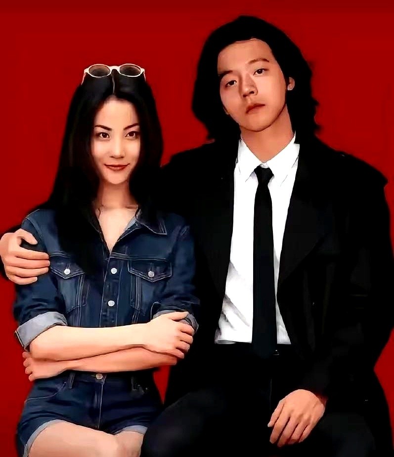 1996年王菲嫁给窦唯，三年后干脆利落签了离婚协议。结束和栾树的恋情后，她盯上了这个摇滚乐手。没怎么