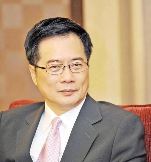 蔡正元一怒之下“化身”馆长！！！蔡正元很少这样失控。平常他在节目里