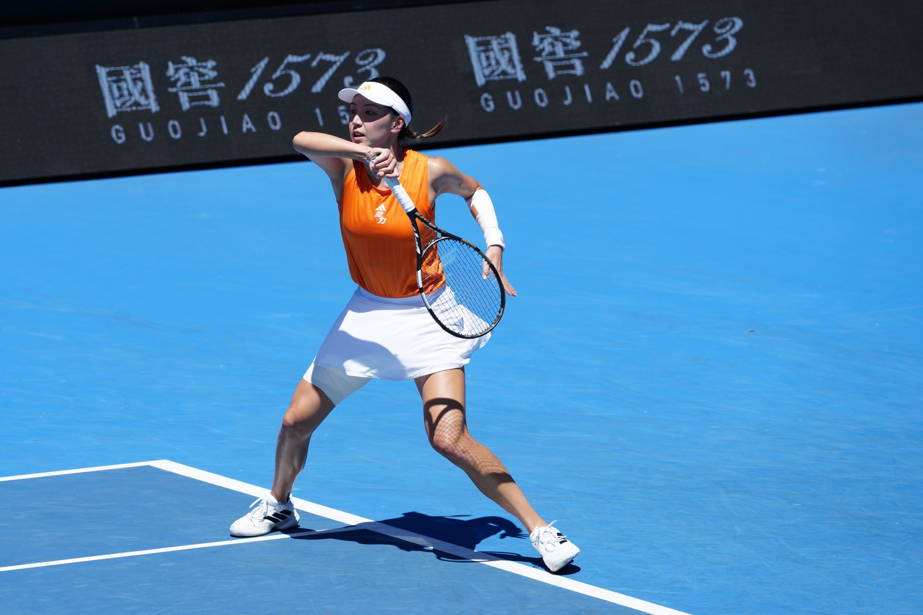 澳网因高温暂停1月的墨尔本很热，40℃高温天气下在外面待着都很不舒服，更不说进行