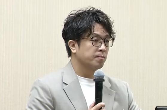 台湾时事评论员沈政男指出，即便赖清德盛赞沈伯洋是不二人选，但后者无论是市政经历，