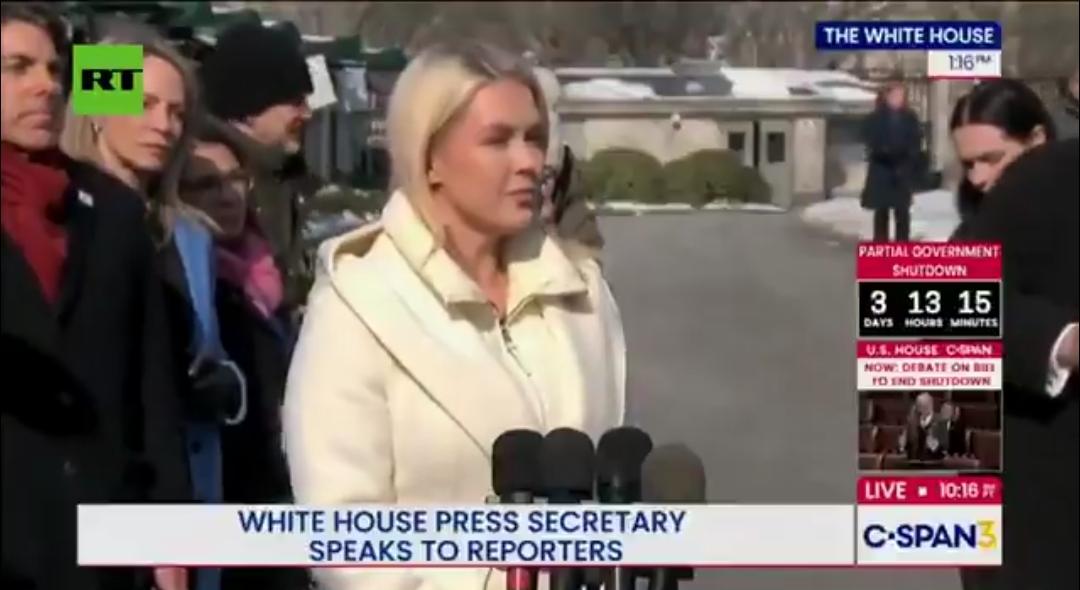 新闻快讯——白宫发言人莱维特回应格莱美奖上的“驱逐移民海关执法局”抗议活动。“