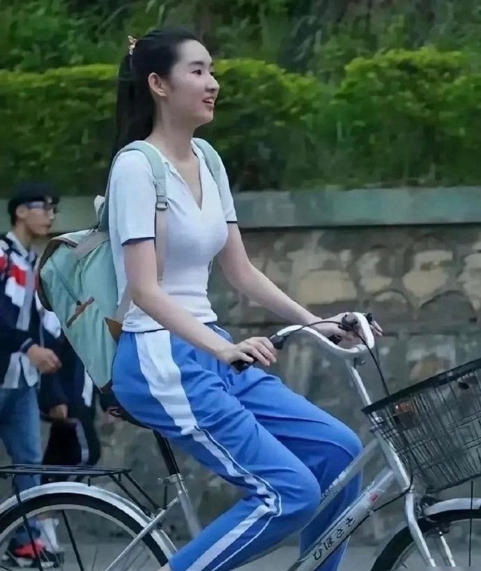 导演是怎么做到不脸红的啊？