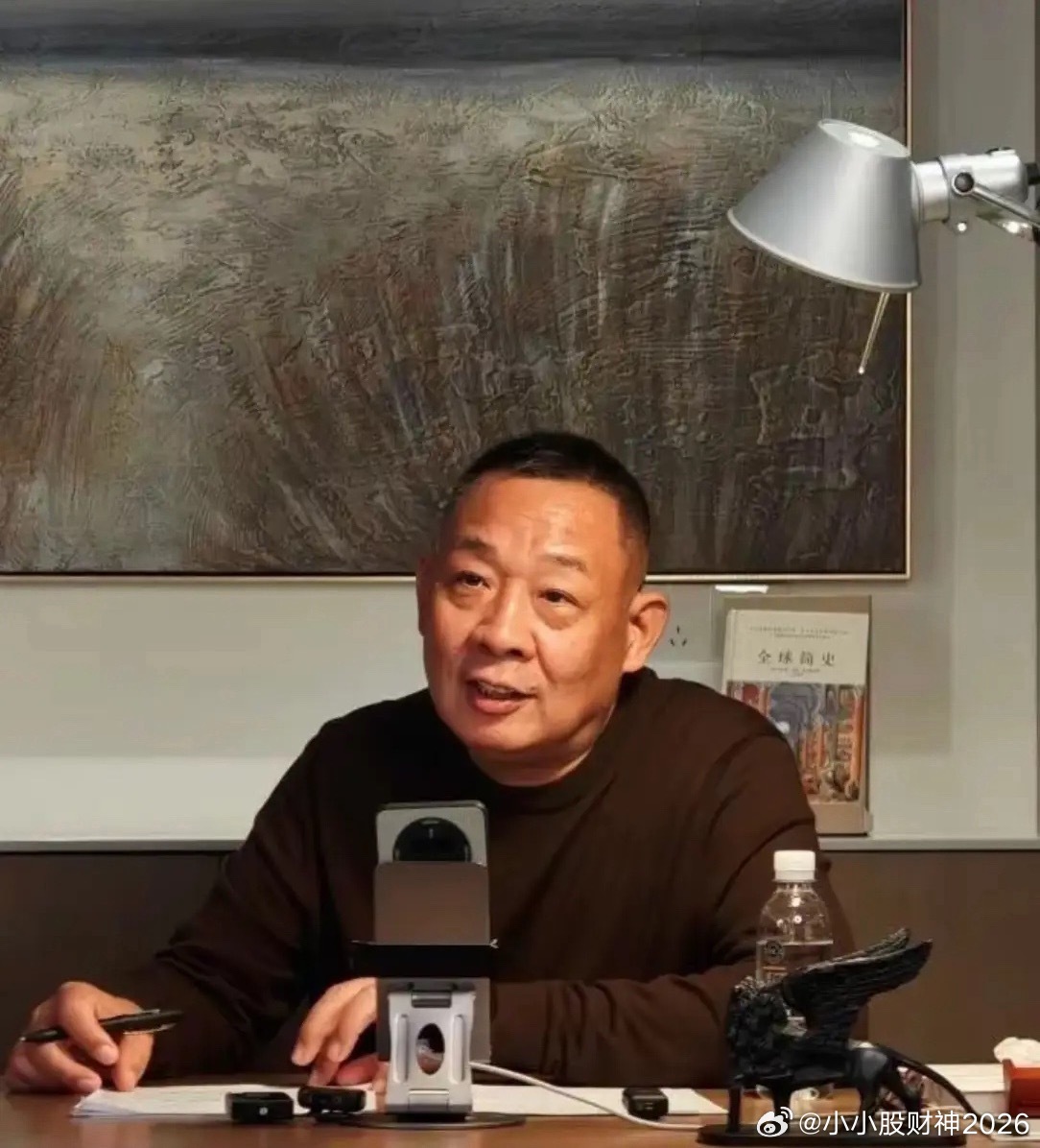 于东来实际上开了个坏头：第一、胖东来4年后让员工流入社会，本质上是把所有员工变成