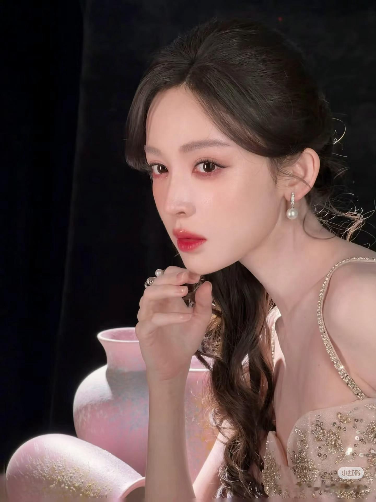 娜扎今天品牌直播live生图状态