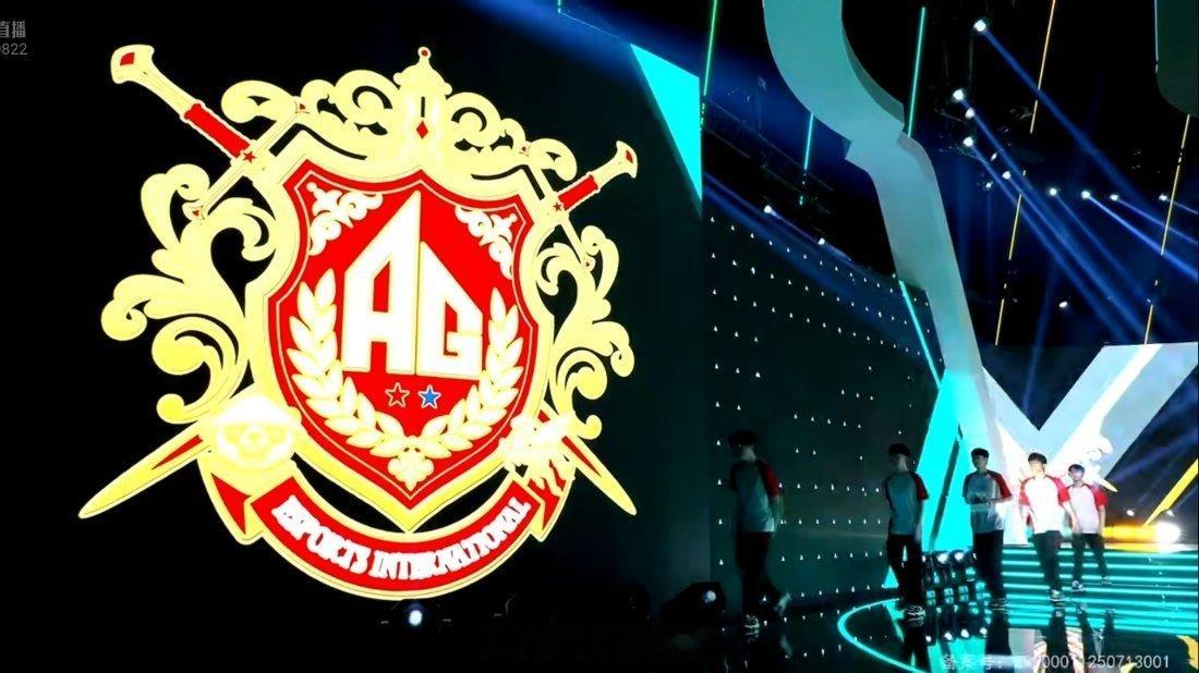 AL不到27分钟拿下对战HLE的第一局，Tarzan的赵信太猛了！！！AL暴打H