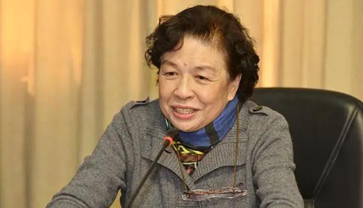 1962年聂荣臻女儿婚礼结束后，陶斯亮深感人生不同，不再羡慕婚纱和盛大喜宴的热闹