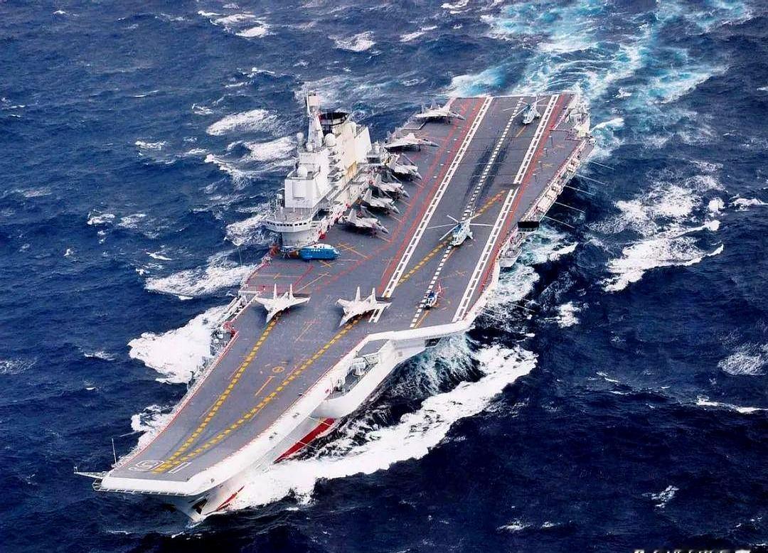 重磅！吕宋岛被“包饺子”了？解放军双舰合围，美菲军演当场“卡壳”！美菲日等