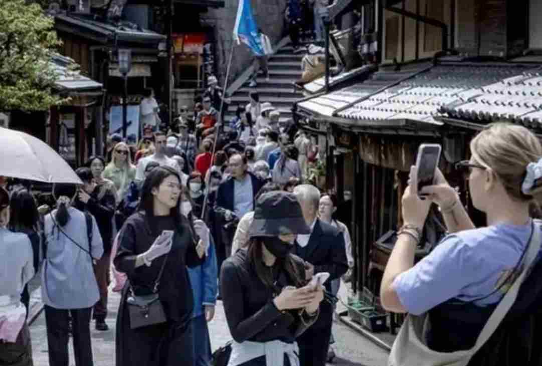少了100多万中国游客消费，日本的旅游消费额反而增长了？中国赴日游客数量大幅缩